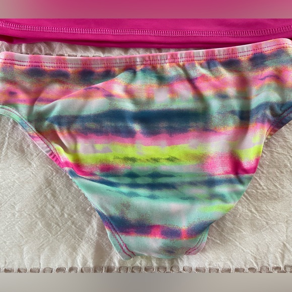 Under Armour Pink Rashguard Set - Picture 3 of 4